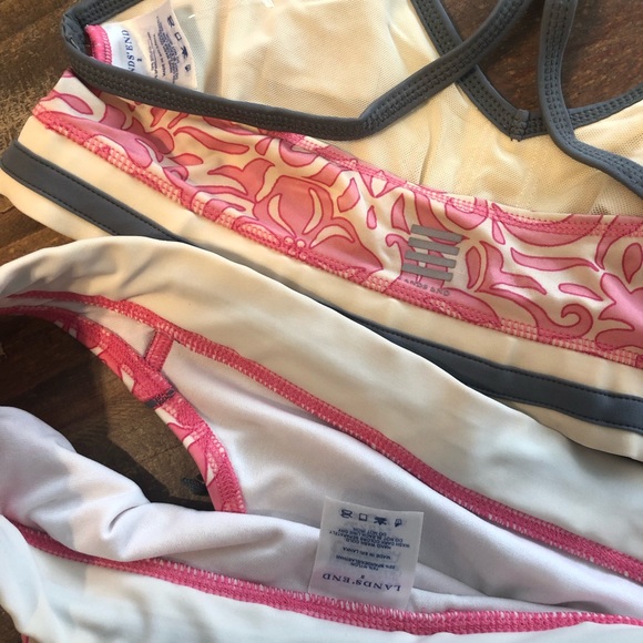 Lands’ End Floral swimsuit bikini - Picture 4 of 4